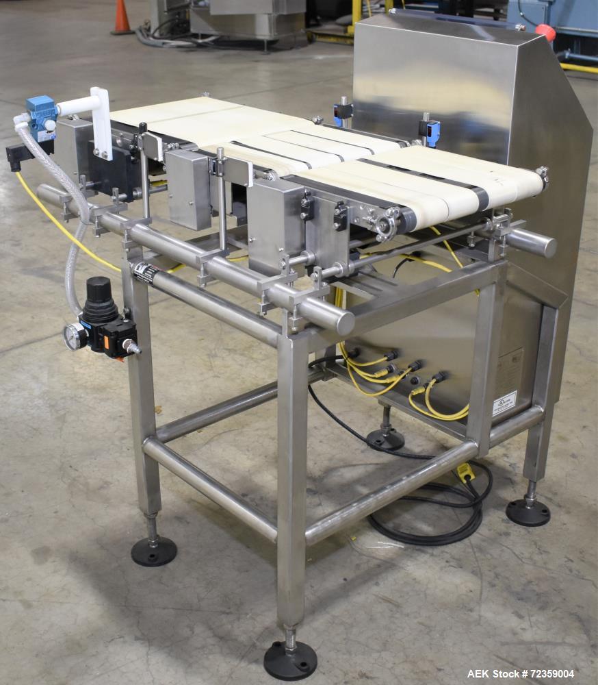 Used- Loma LCW-3000 Belt Checkweigher with Reject. Up to 6.6 lbs capacity.